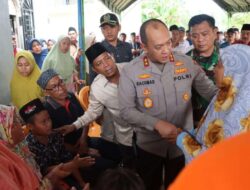 Kapolda Jambi Bersama Danrem 042/Gapu Mediasikan Antar Desa Teluk Rendah Pasar Dan Tuo Ilir