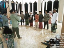 Pengurus Masjid Nurul Jalal Sungai Bengkal Buka Bersama dan Santuni Anak Yatim