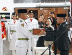 Walikota Secara Resmi Mengukuhkan 72 : Pasukan Pengibar bendera Pusaka 