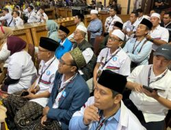 Sesepuh NU  Tebo Mbah  Marijo Hadir Dalam Debat Paslon, Doakan AsTon Agal Lancar Dalam Berdebat