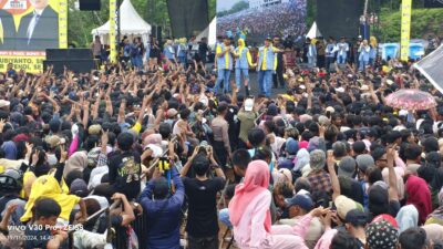 Dihadapan Puluhan Ribuan Masyarakat, Paslon Agus-Nazar Berkomitmen Pemerataan Pembangunan